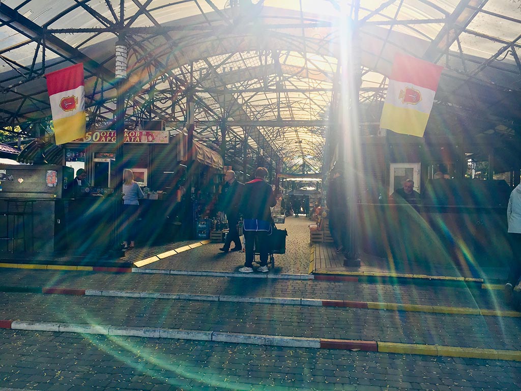 Odessas flaggor på bokmarknaden