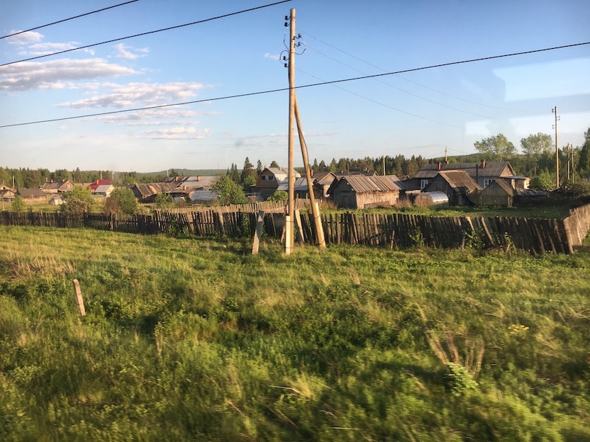 Rysk landsbygd från tåget